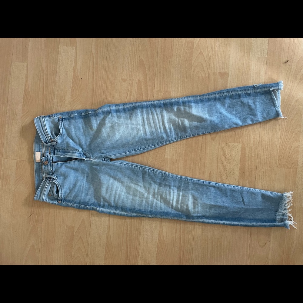 Mother jeans. Size 24. Skinny stunner step fray